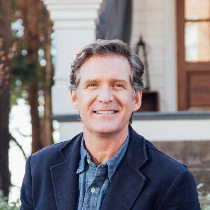 Headshot of Chattanooga Mayor Tim Kelley