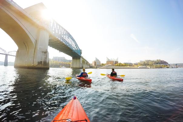 Kayak_Tennessee River_Market Street Bridge
