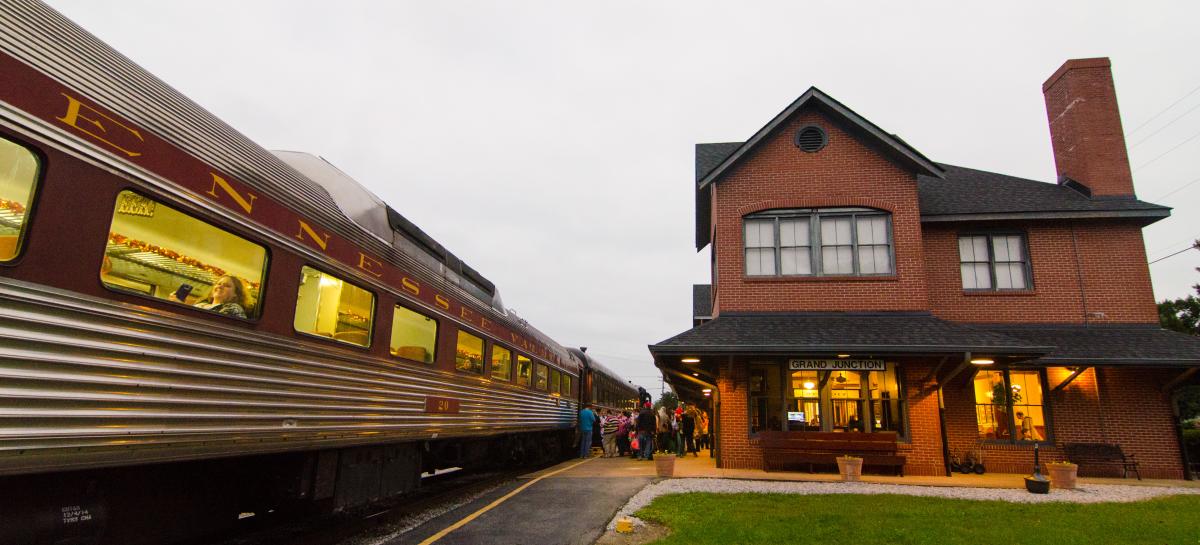 Fall_Tennessee Valley Railroad Museum Halloween Eerie Express