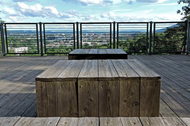 view from platform on Stringers Ridge in Chattanooga's northshore